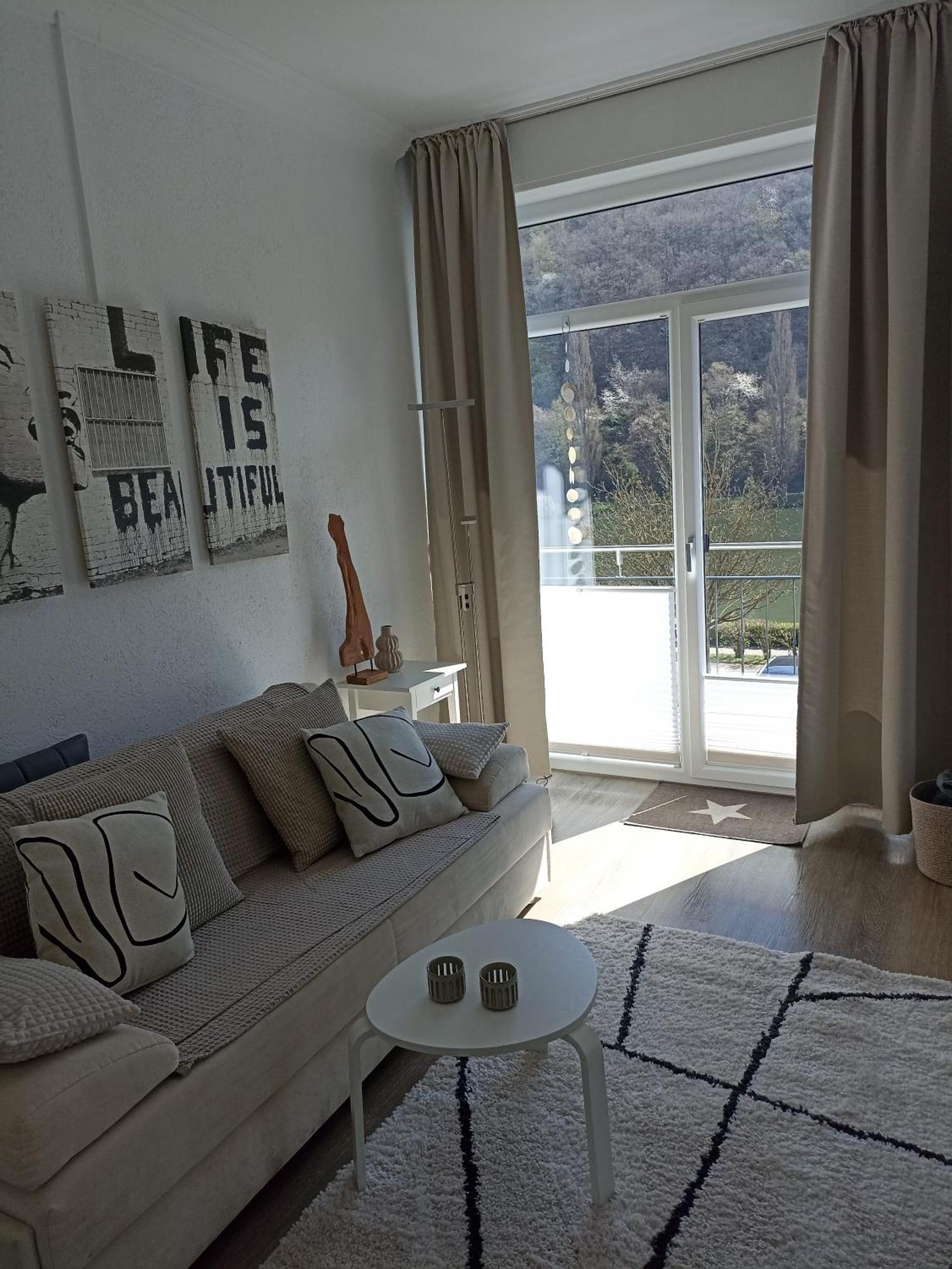 Haus Mosel Apartment คล็อตเทน ภายนอก รูปภาพ