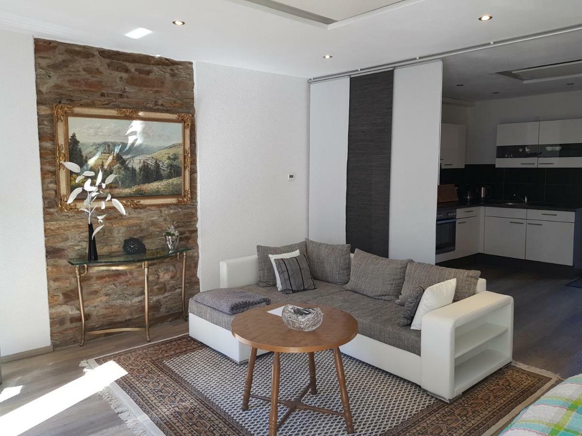 Haus Mosel Apartment คล็อตเทน ภายนอก รูปภาพ